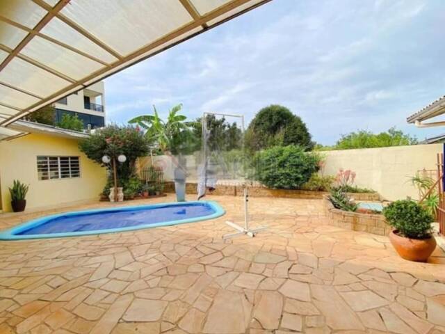 #215 - Casa para Venda em Erechim - RS - 1